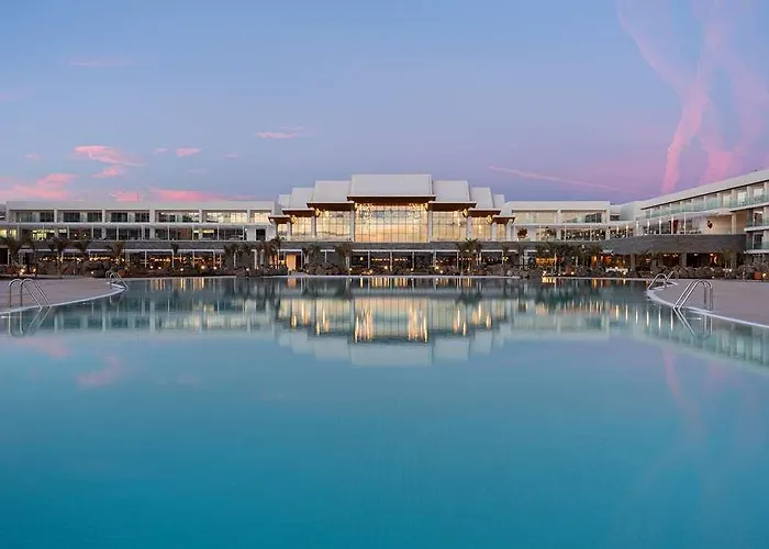 Hotel Barcelo Playa Blanca 4*